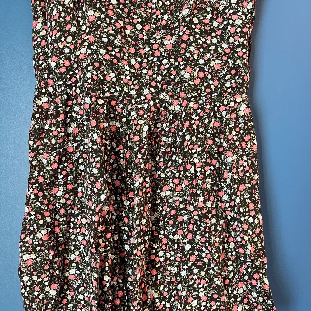 Trixxi Multicolor Floral Romper Open Back Size Small - Picture 5 of 12